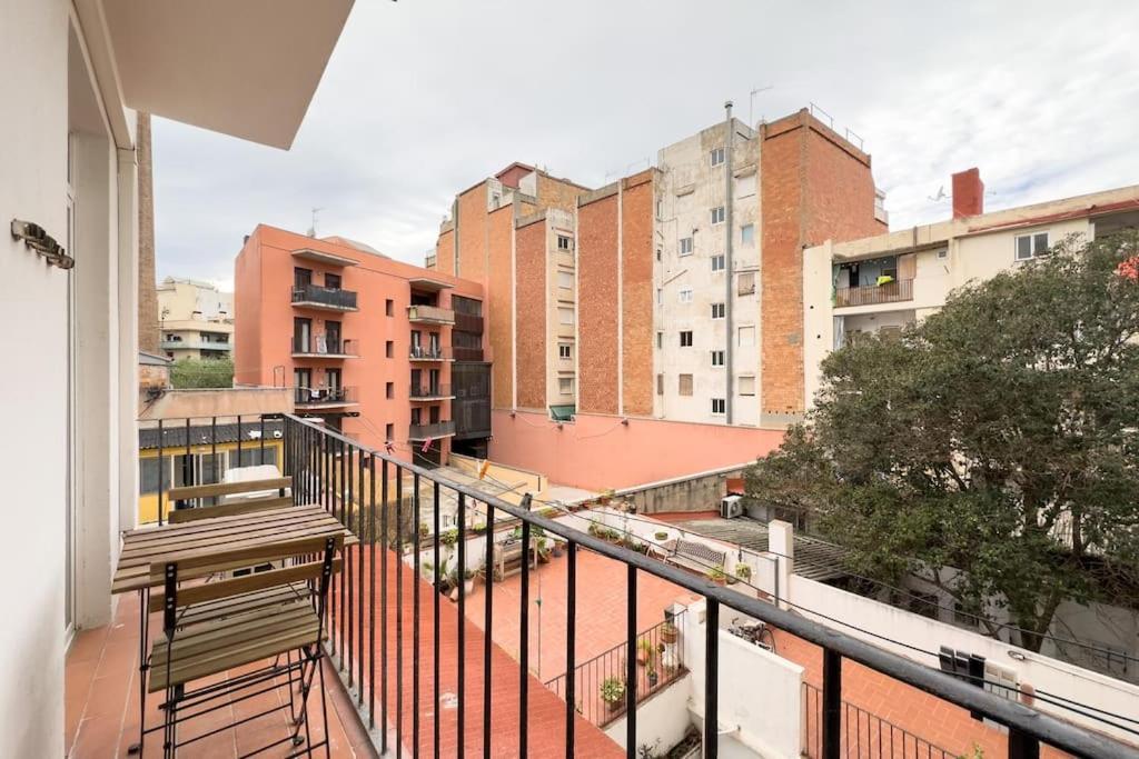 Bebarceloner Sants Apartments - 2 Bedrooms Екстер'єр фото