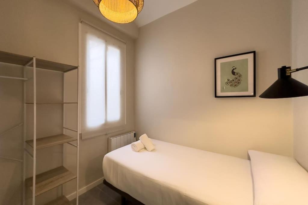 Bebarceloner Sants Apartments - 2 Bedrooms Екстер'єр фото
